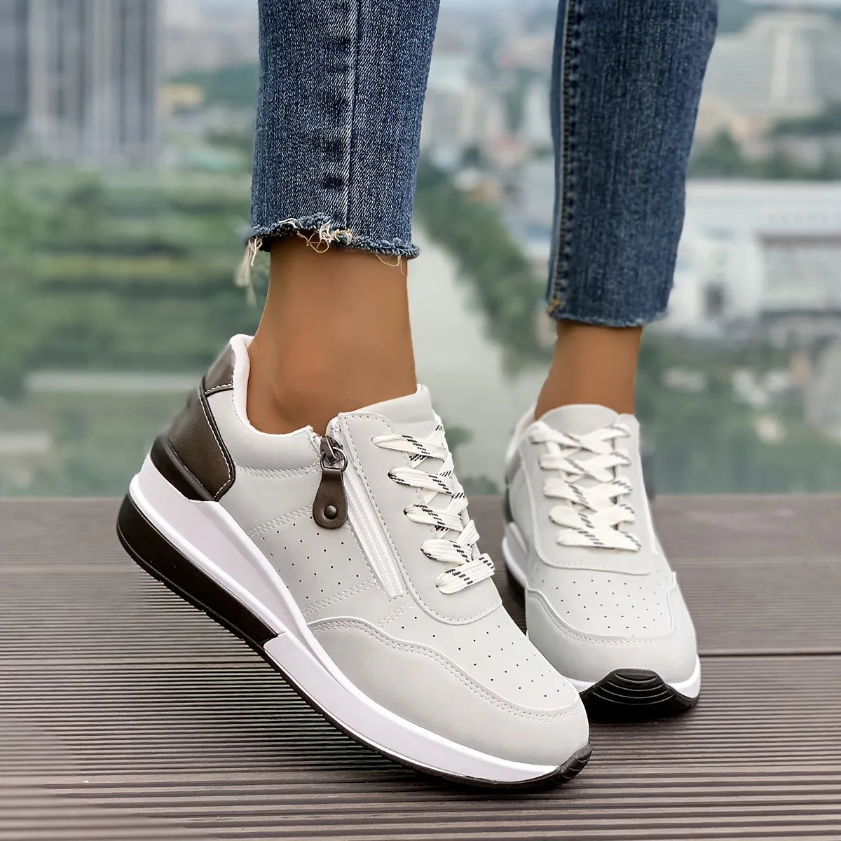 Bequeme orthopädische Seitenschuh-Sneaker mit dicker Sohle