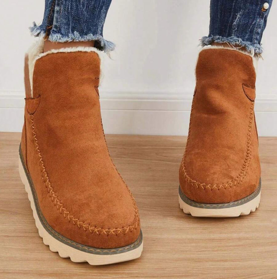 Gemütliche gestrickte Winter-Stiefeletten