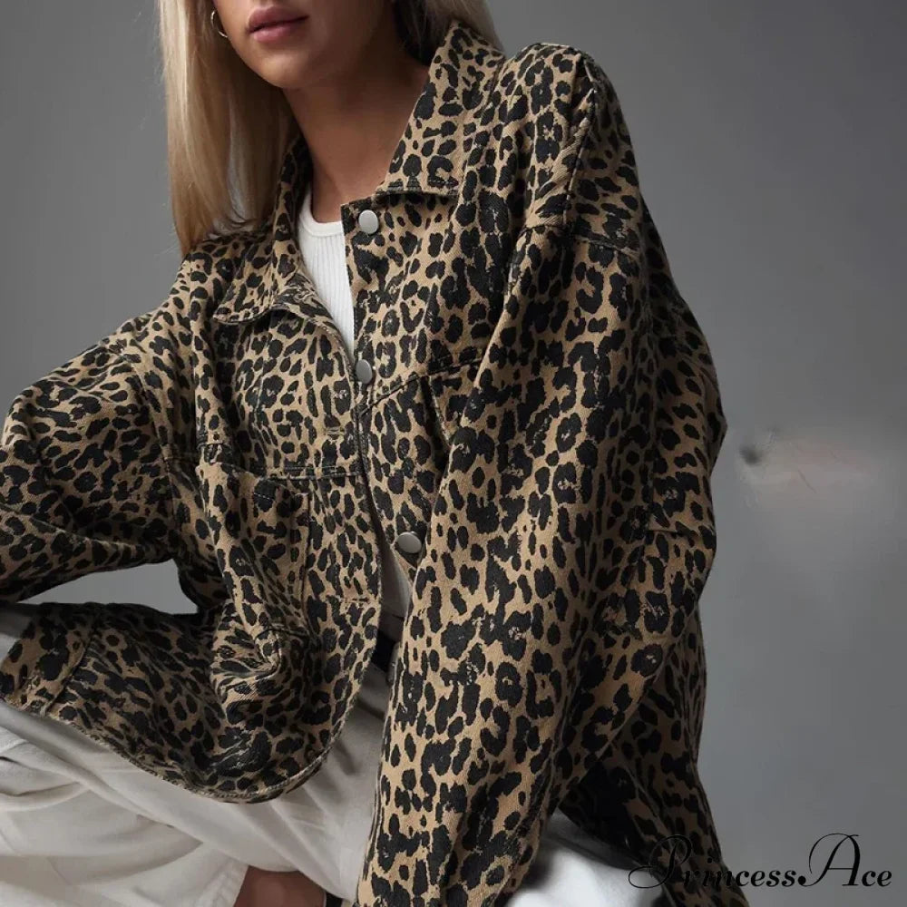 Slim Fit Jeansjacke mit Leoparden-Stickerei