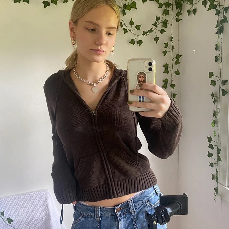 Gemütlicher Kapuzen-Strickcardigan mit Knopfverschluss vorne