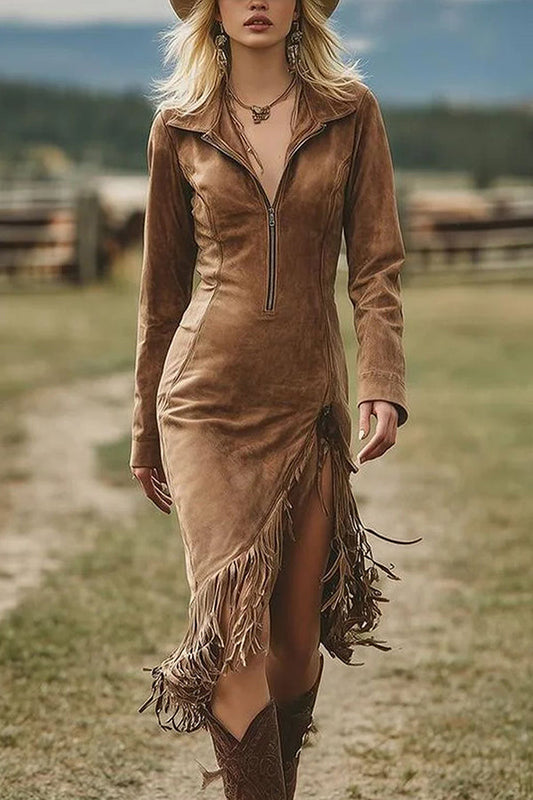 Wildleder-Midikleid in schmaler Passform mit Quasten-Saum