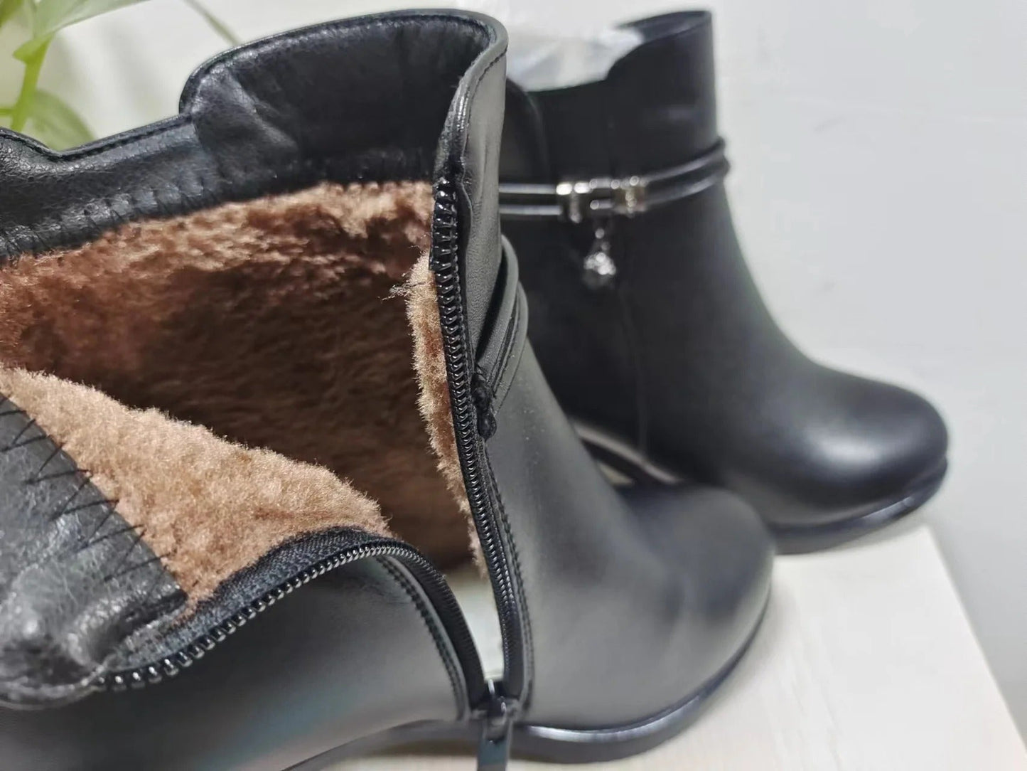 Elegante Fleecegefütterte Stiefeletten mit seitlichem Reißverschlussverschluss