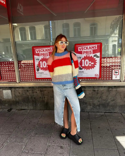 Bunter gestreifter Strickpullover für lässig-elegante Looks