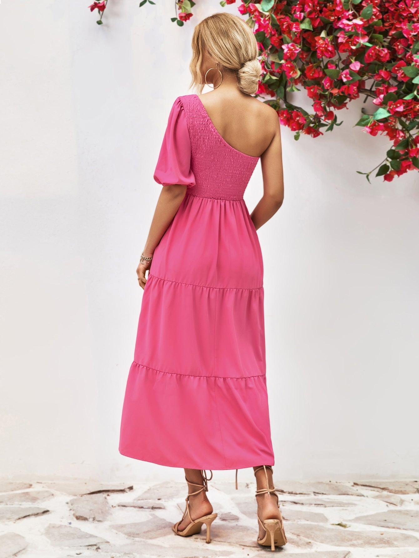 Oli® | Gerüschtes Midi-Kleid mit einer Schulter und Rüschendetail