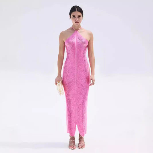Elegantes langes Damenkleid mit raffiniertem Schlitz und Kragen