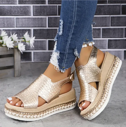 Orthopädische Sandalen für schmerzfreies Gehen