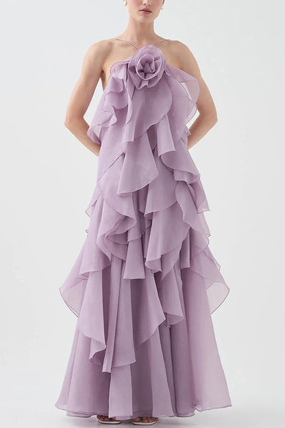 Gestuftes Maxikleid mit Volants, Neckholder und Rosendetail