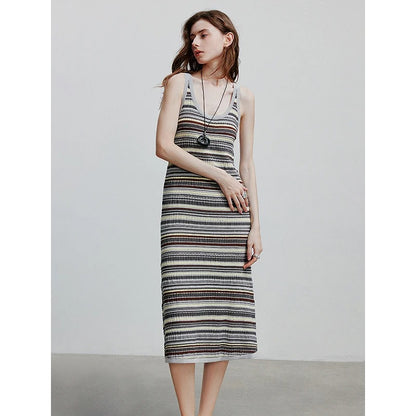 Liesel® | Geripptes Trägerkleid mit buntem Streifenmuster