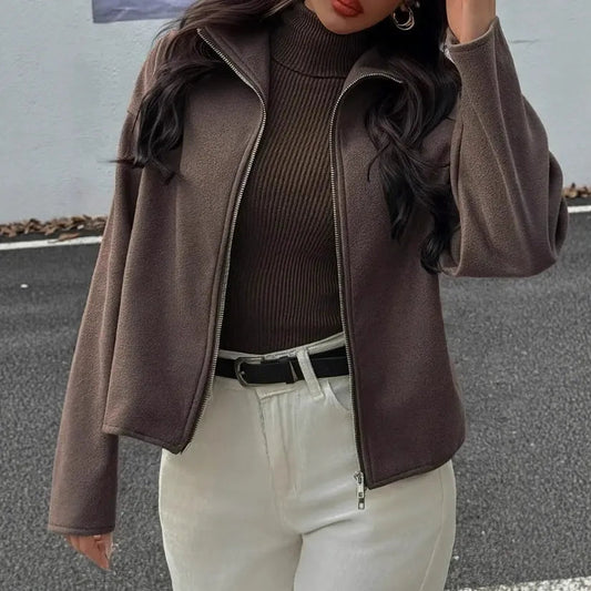 Legere Cropped-Jacke mit Stehkragen und Reißverschlussverschluss