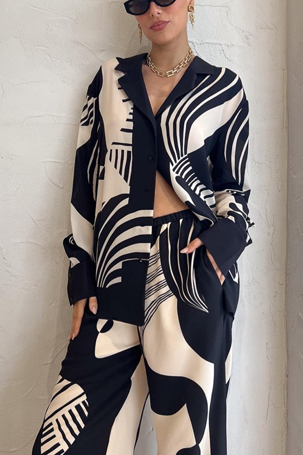 Weekend Escape bedruckte Drapé-Bluse mit kontrastierenden Besätzen