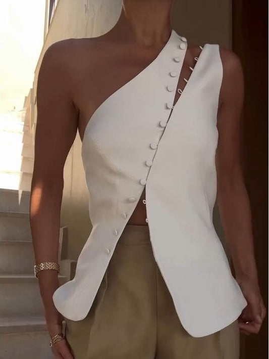 Schickes One-Shoulder-Top mit Knopfakzent