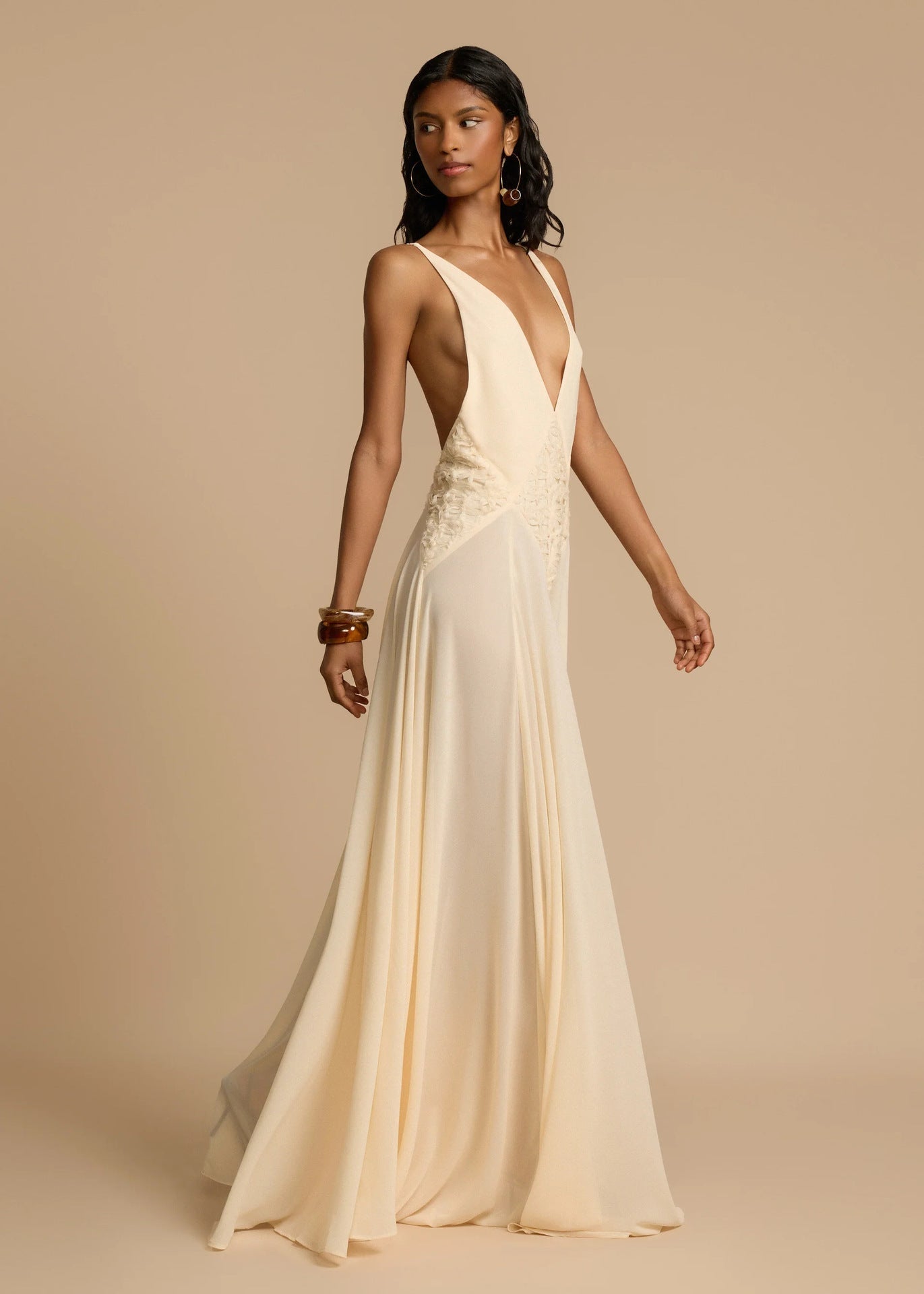 Weißes Maxikleid mit tiefem V-Ausschnitt und Spitze, luftig, für den Urlaub, Cami-Kleid
