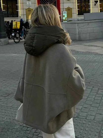 Gemütliche Übergröße Steppjacke mit Kapuze