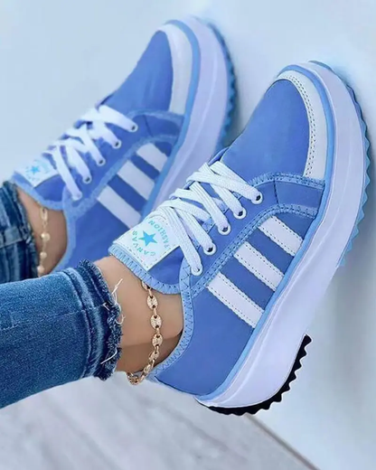 Schmerzlindernde Komfort-Sneaker für ganztägige Unterstützung
