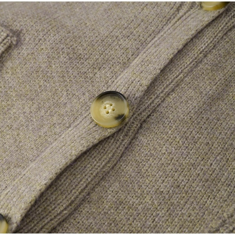 Gemütliche klassische Strickjacke für Damen