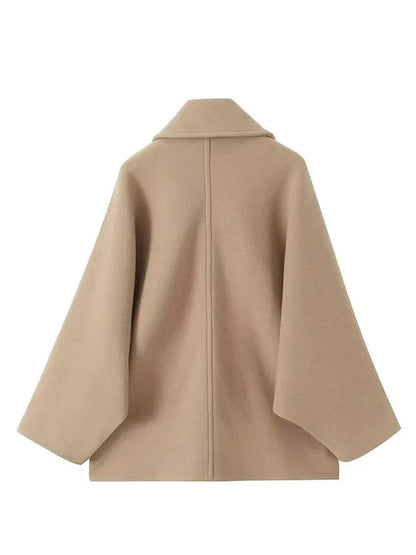 Übergroße Jacke mit umklappbarem Kragen und Seitentaschen
