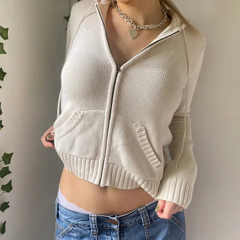 Gemütlicher Kapuzen-Strickcardigan mit Knopfverschluss vorne