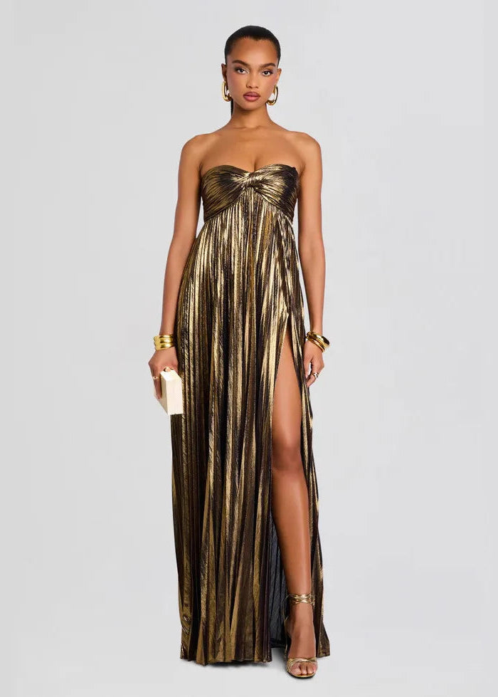 Silbernes trägerloses Kleid für Hochzeitsgäste