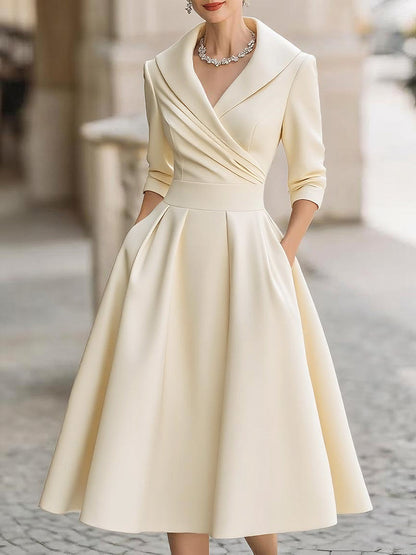 Vintage Satin Midikleid mit drapiertem Kragen
