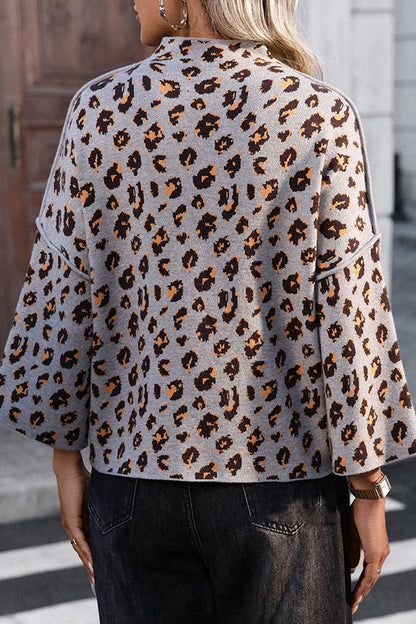 Gemütlicher Strickpullover mit Leopardenmuster und lockerem Rollkragen