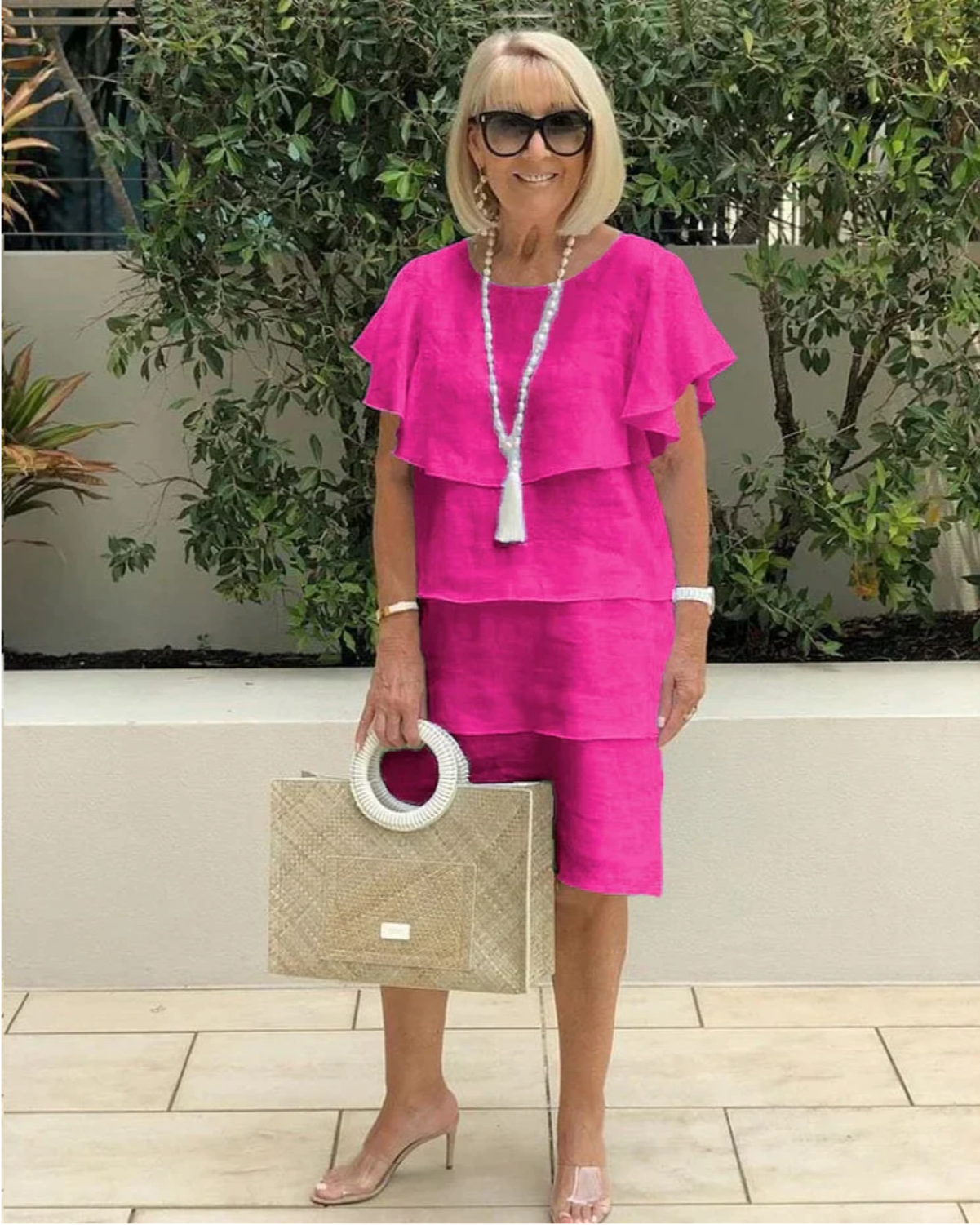 Kurzarm Kleid mit Rüschen