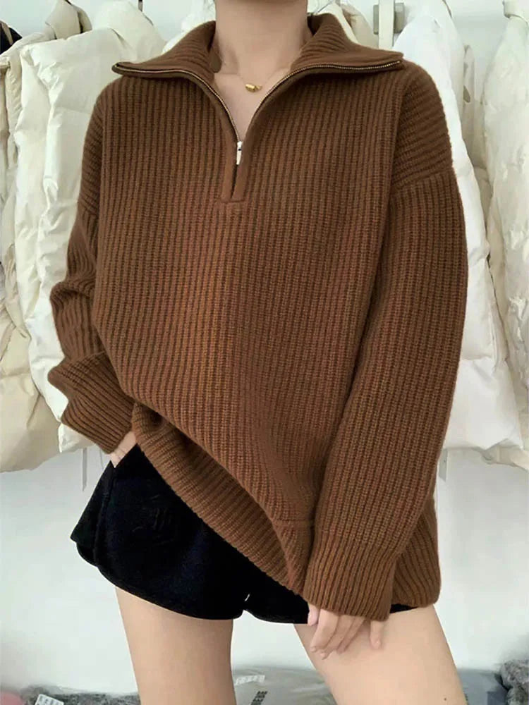 Gemütlicher Grobstrick-Pullover mit Reißverschlusskragen für lässige Wärme