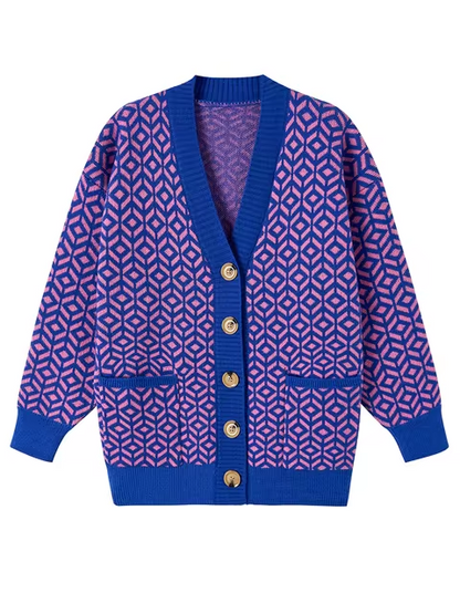 Gemütliche geometrische Strickjacke mit Knöpfen