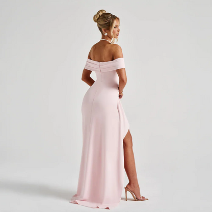 Maxikleid mit schulterfreiem Schnitt und Schlitz