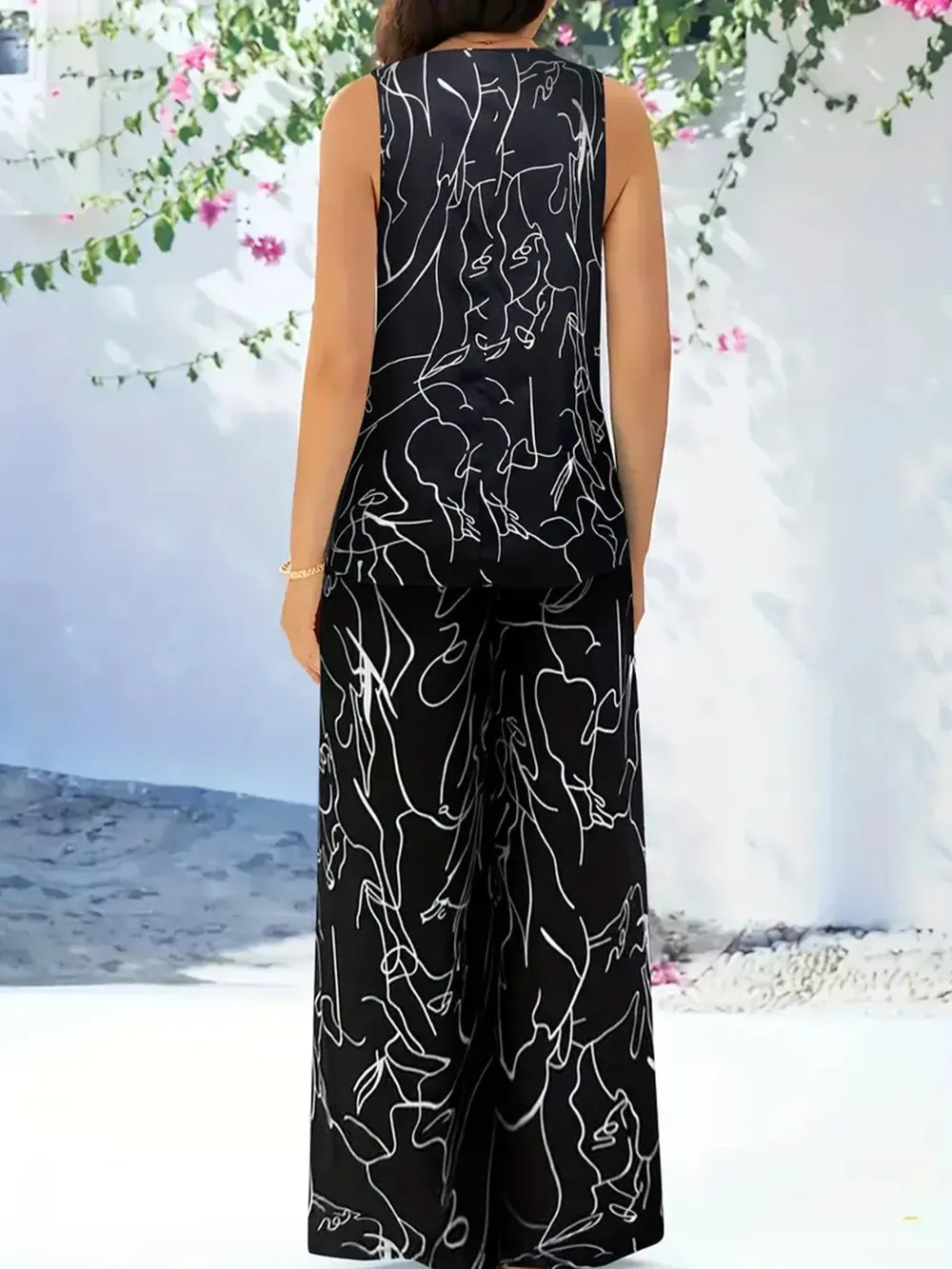 Set mit Rundhals-Top und Hose mit abstraktem Druck