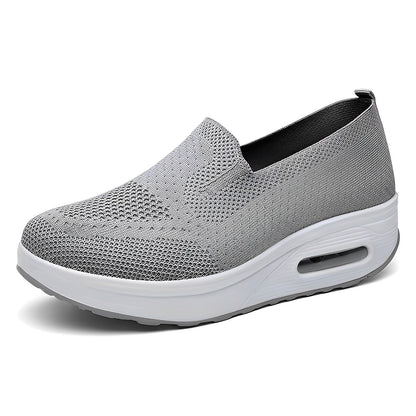 Bequeme weiche orthopädische Sneaker für den täglichen Halt