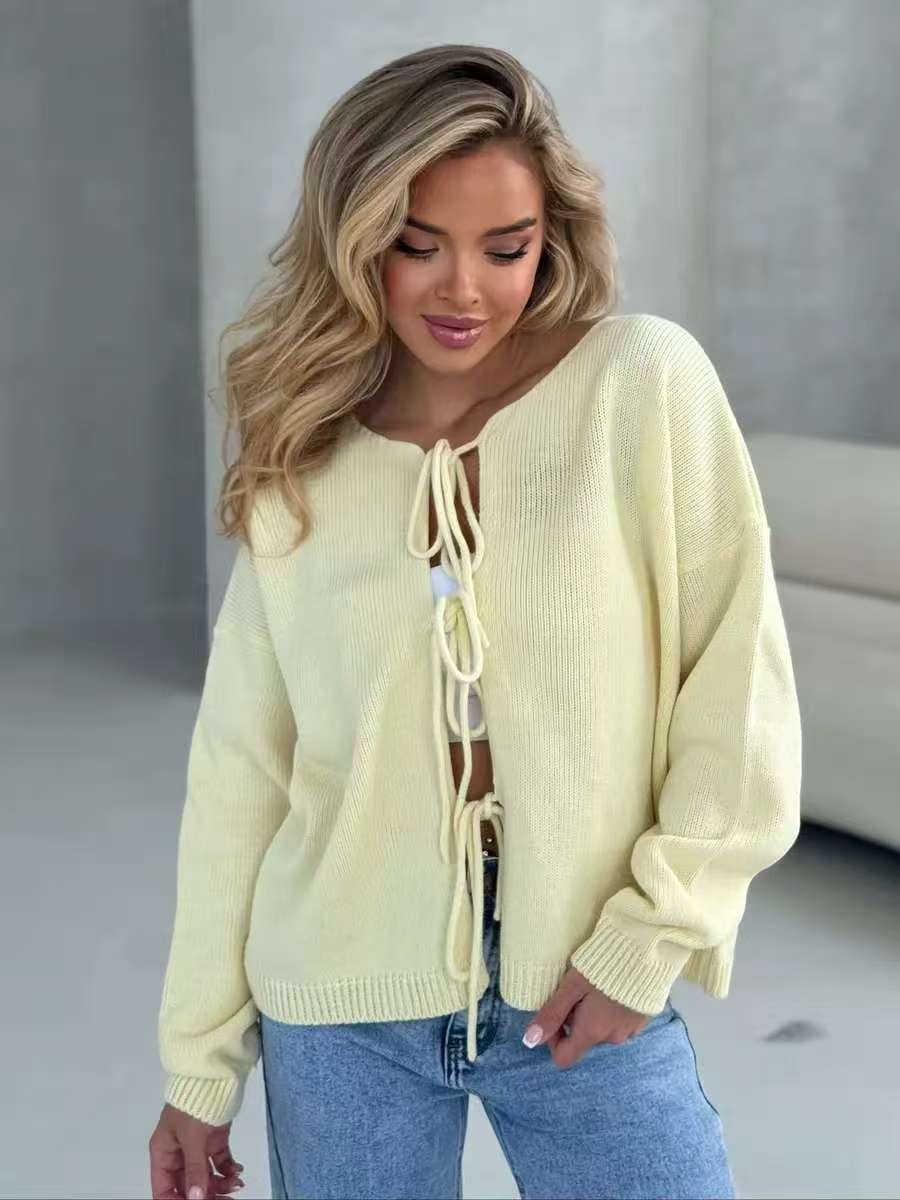 Schicker Kurzer Cardigan-Pullover mit Schnürung