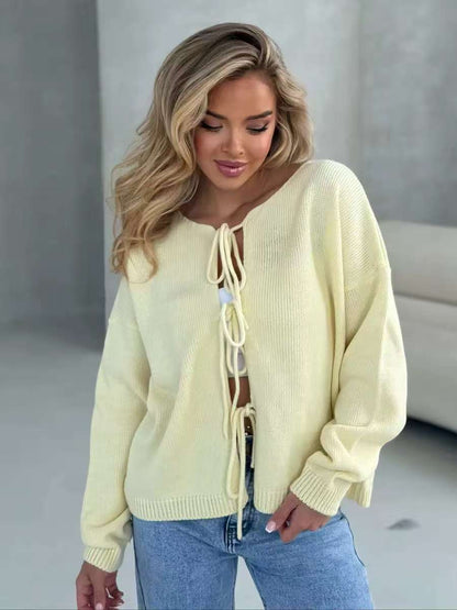Schicker Kurzer Cardigan-Pullover mit Schnürung
