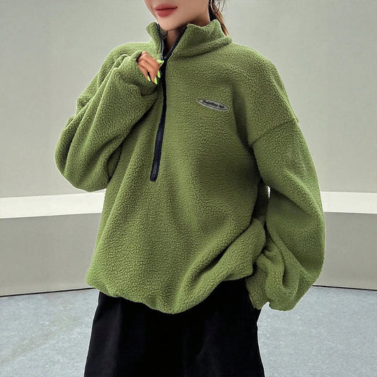 Gemütlicher eleganter Strickpullover für den Alltagsstil