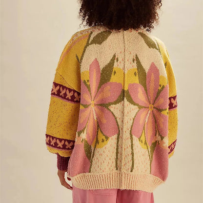 Gemütlicher floraler Strickcardigan mit lockerer Passform und langen Ärmeln