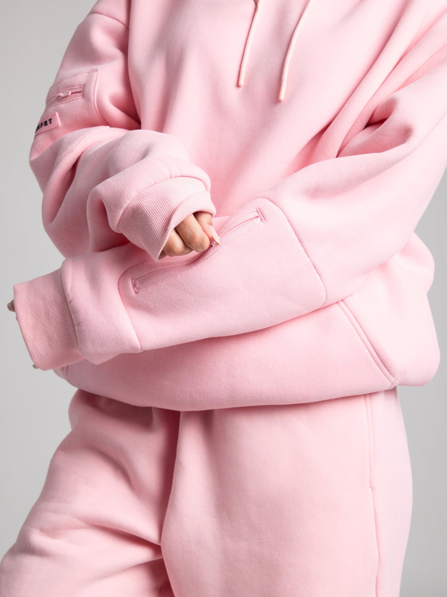 Gemütlicher Reise-Hoodie mit Flugmodus-Grafik