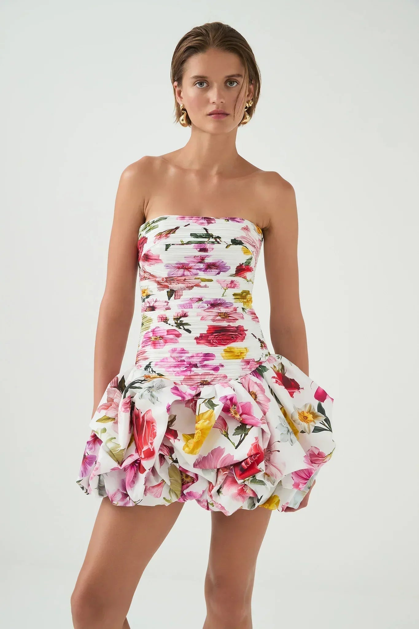 Weißes kurzes Abendkleid für Damen mit Bubble-Saum
