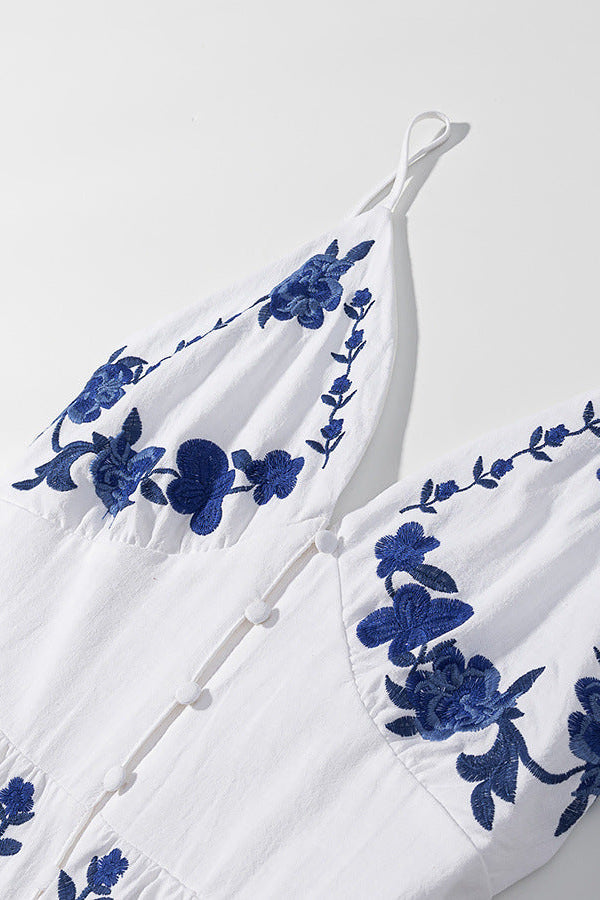 Ärmelloses Sommerkleid mit Blumenmuster