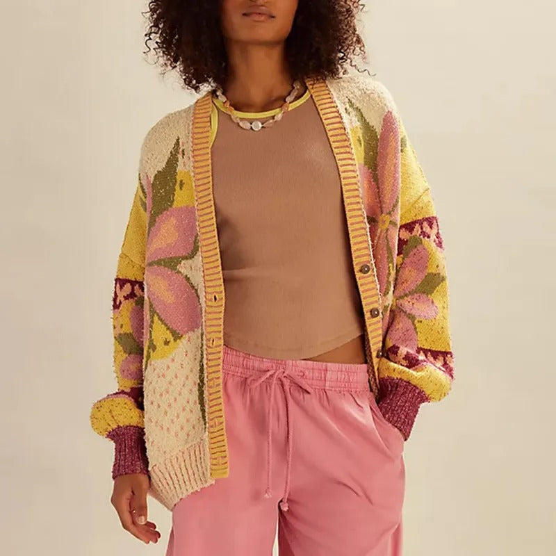 Gemütlicher floraler Strickcardigan mit lockerer Passform und langen Ärmeln