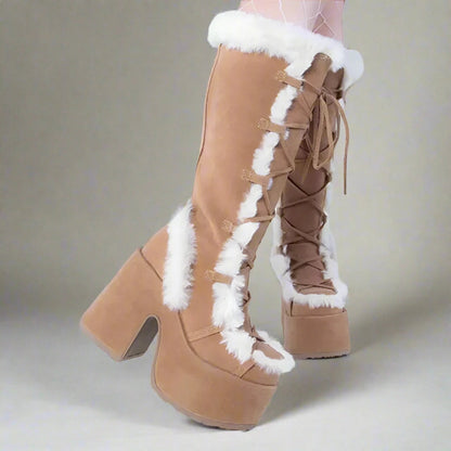 Gemütliche Chunky-Plateau-Stiefel für Winterstil