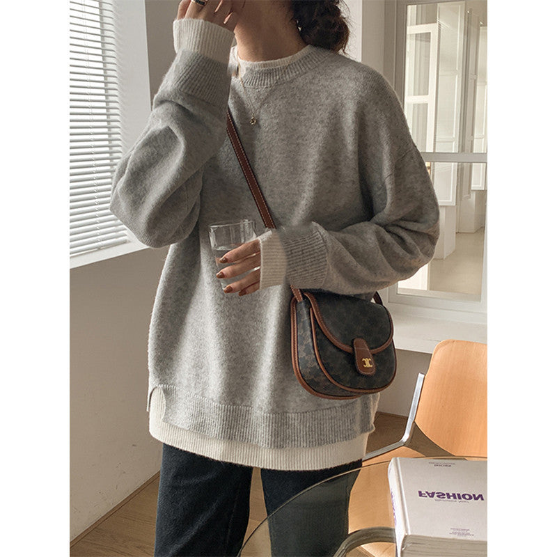 Nikki® | Grauer und weißer Pullover in Übergröße