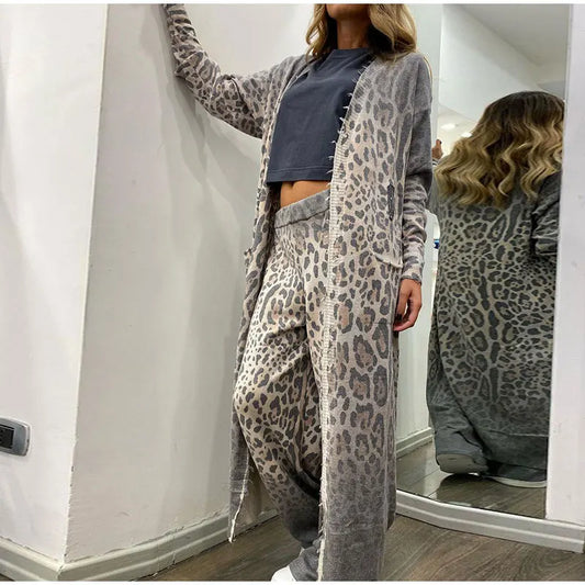 Karin® I Leopardenmuster Eleganz-Set mit Strickjacke und Hose