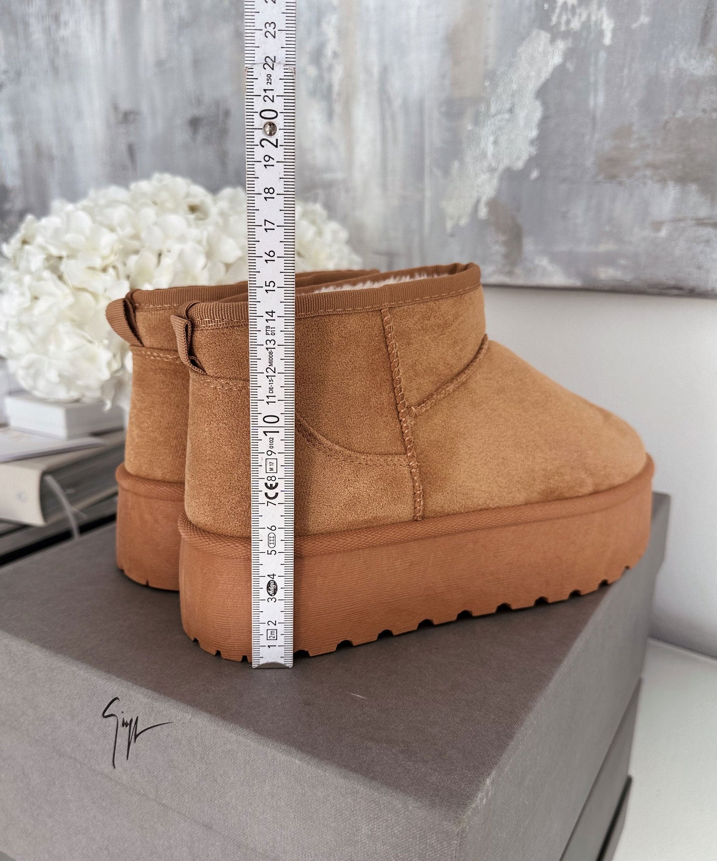 Braune Leder-Plateau-Stiefeletten für stilvollen Alltagsschuh