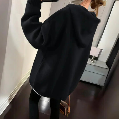 Gemütlicher übergroßer Kapuzenpullover