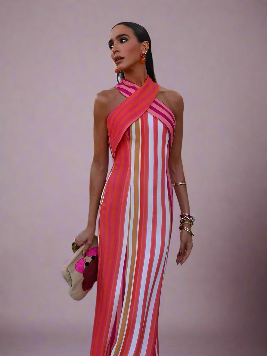 Sommerkleid mit Kreuzhalfter und Streifenmuster im Sonnenuntergangsstil