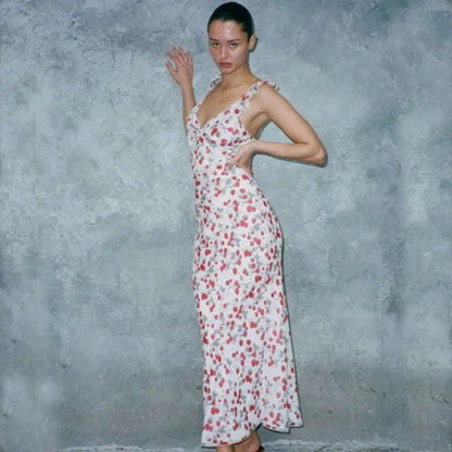 Maxikleid mit Blumenmuster, tiefem Ausschnitt und Rückenausschnitt