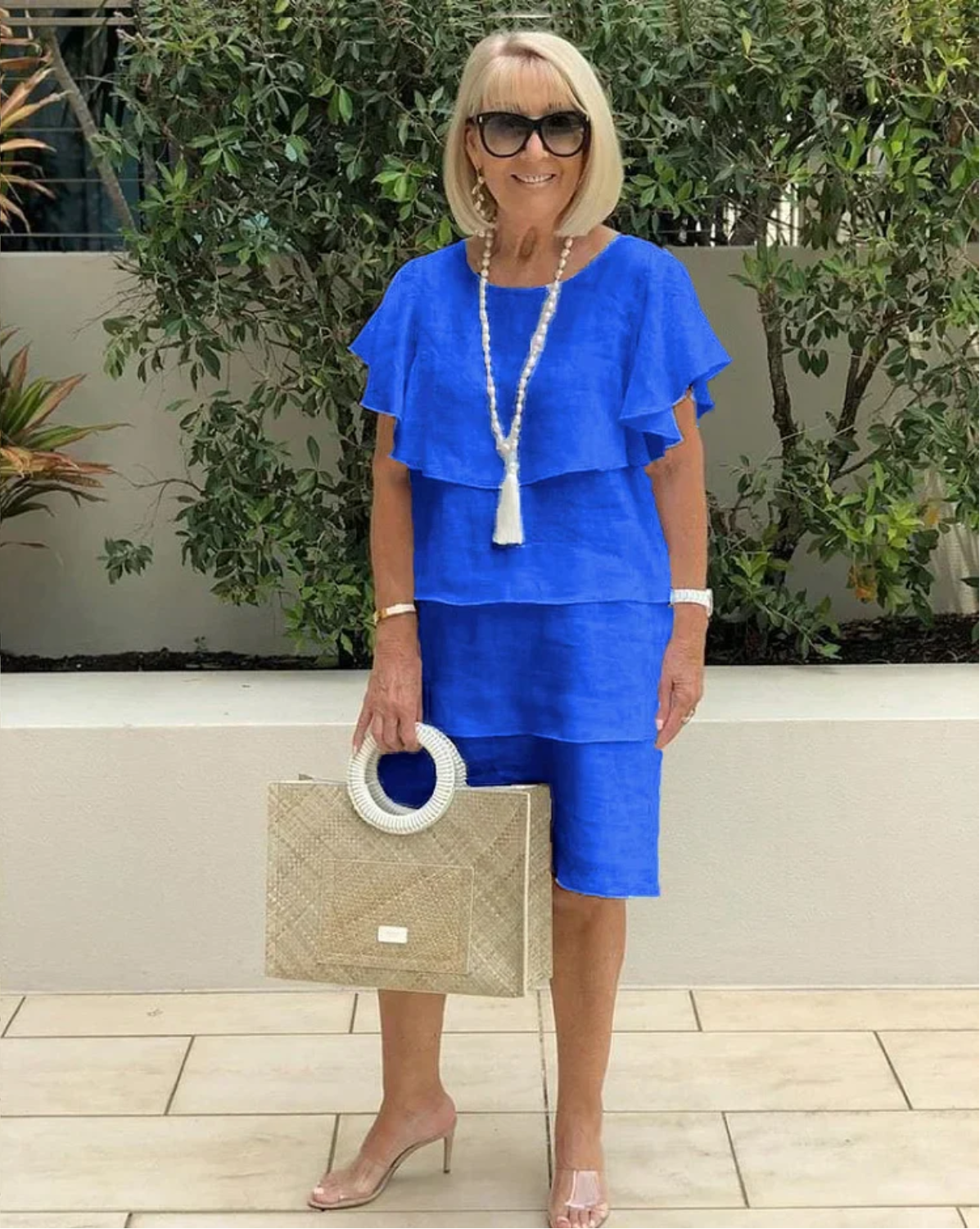 Kurzarm Kleid mit Rüschen