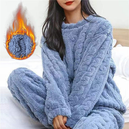 Gemütlicher Fleece-Schlafanzug für Damen
