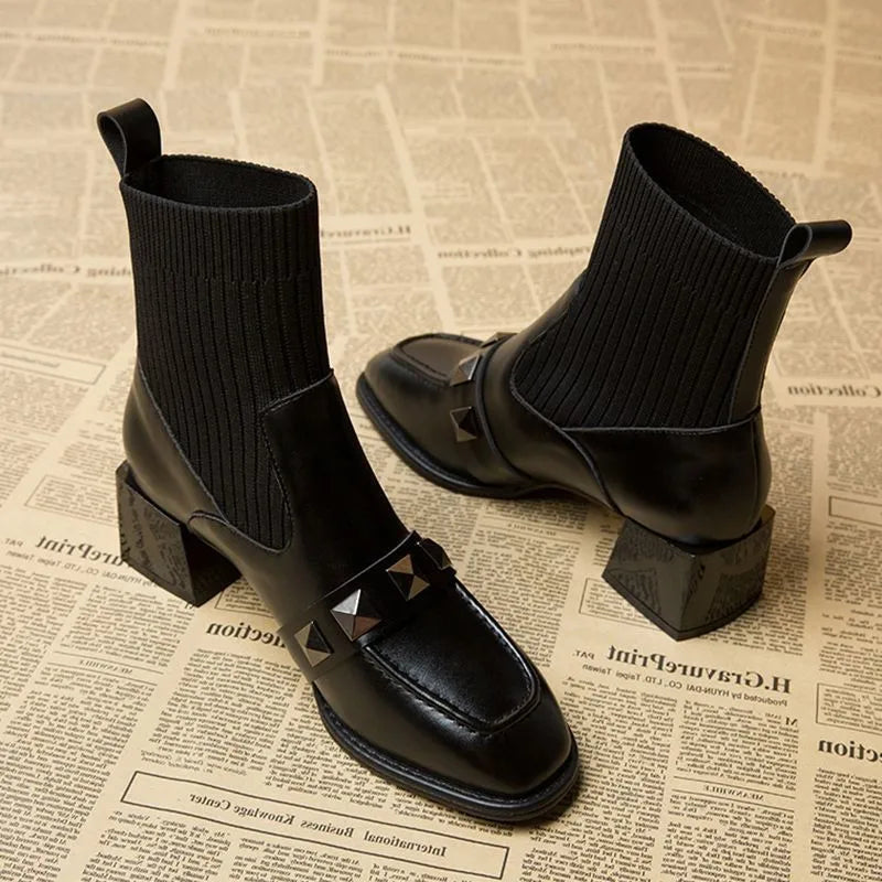 Schicke Leder-Stiefeletten