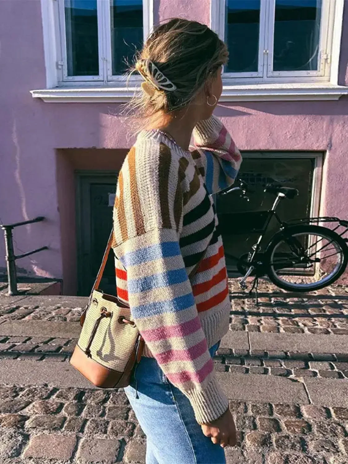 Bunt gestreifter Vintage-Strickpullover mit Rundhalsausschnitt