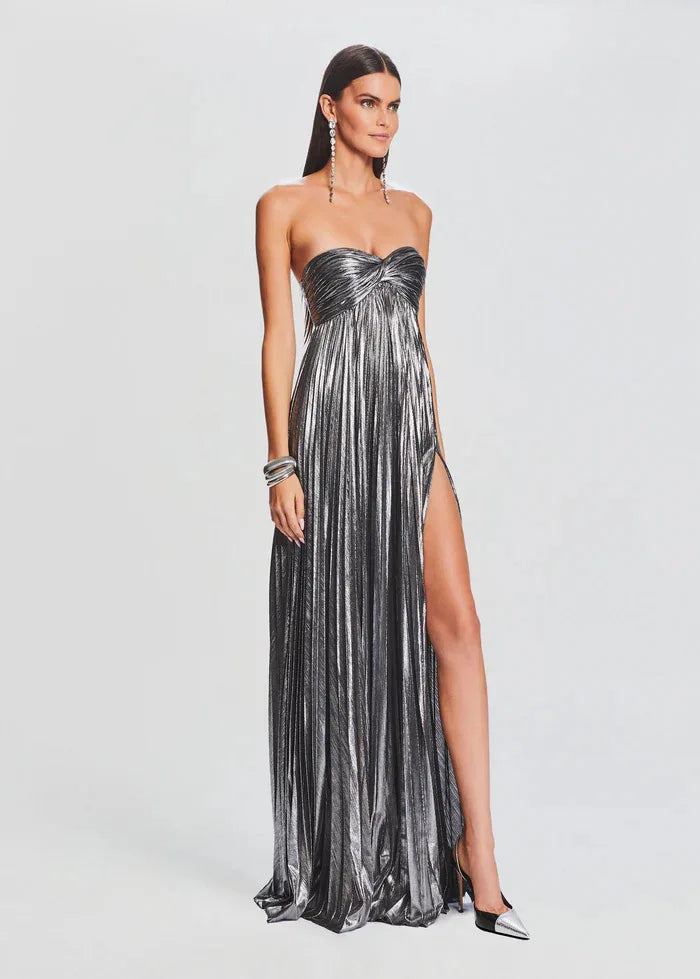 Silbernes trägerloses Kleid für Hochzeitsgäste